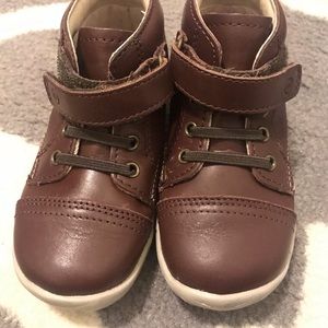 Toddler shoes size 7